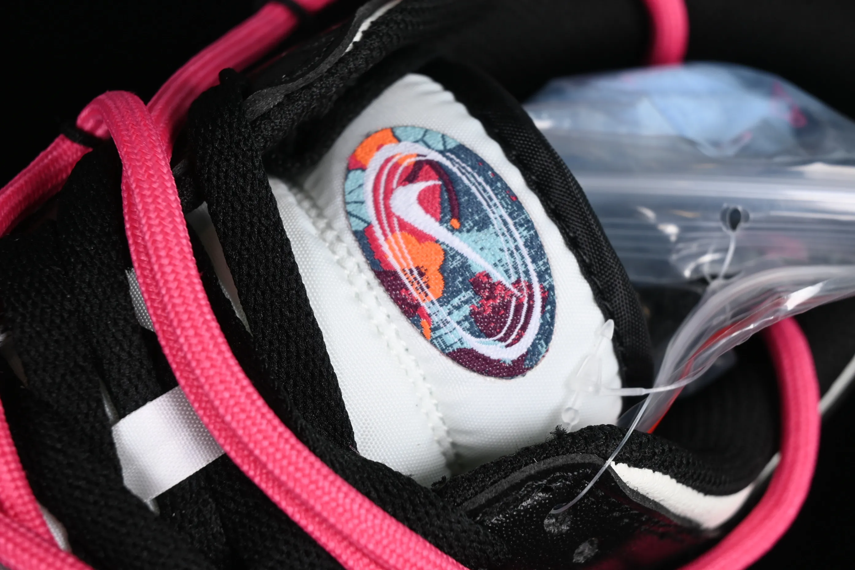 All Categories Nk SB Dunk Series Nk SB Dunk Low Low-top sneakers Nk Dunk Low "Multi Color" Vibrant three hooks Customized version of deconstructed strap casual sneakers FD4623-131